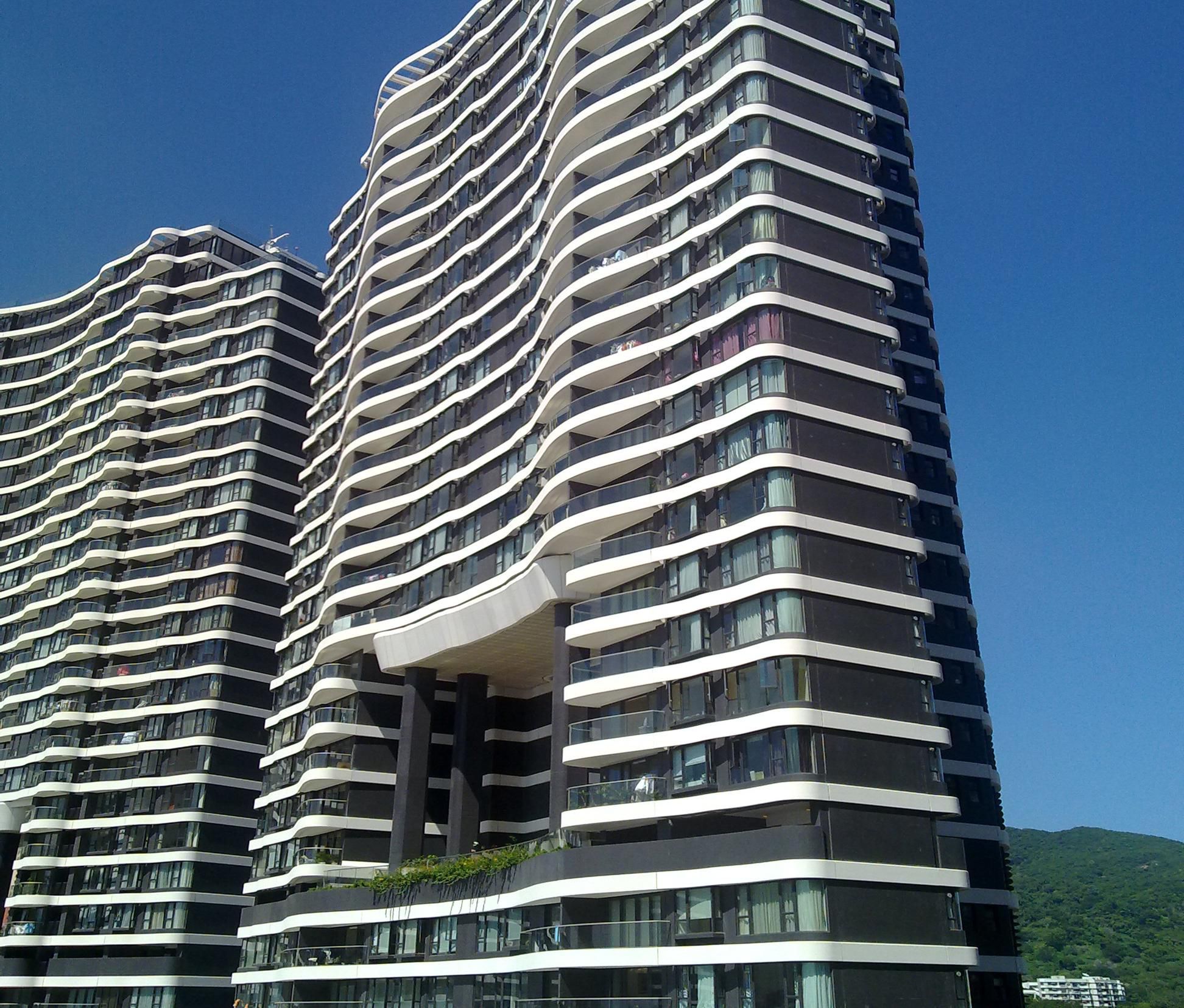 香港置业宝翠园分行高级联席董事李志雄 (andy lee)表示, 贝沙湾