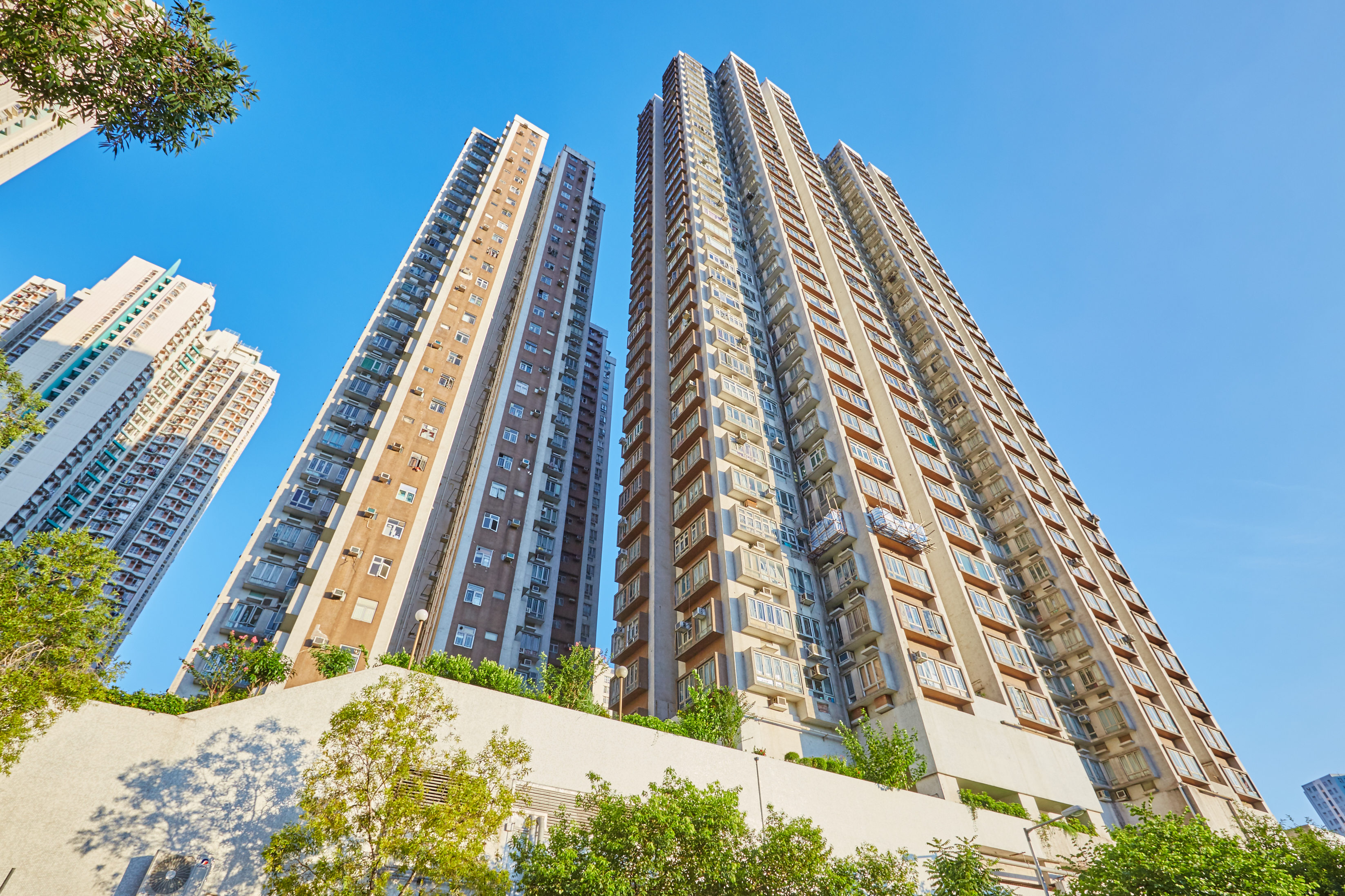 分行首席高级营业经理植光远(michael chie)表示,市区细价楼受欢迎,当